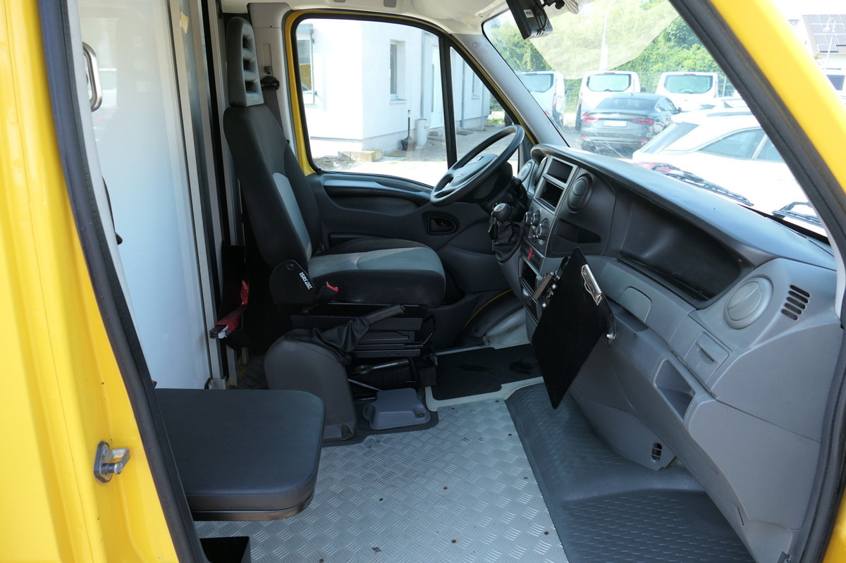 IVECO Daily 35 S11 C30C AUTOMATIK KAMERA Regale LUFT D - Dostavno vozilo sa zatvorenim sandukom: slika 5 IVECO Daily 35 S11 C30C AUTOMATIK KAMERA Regale LUFT D - Dostavno vozilo sa zatvorenim sandukom: slika 5