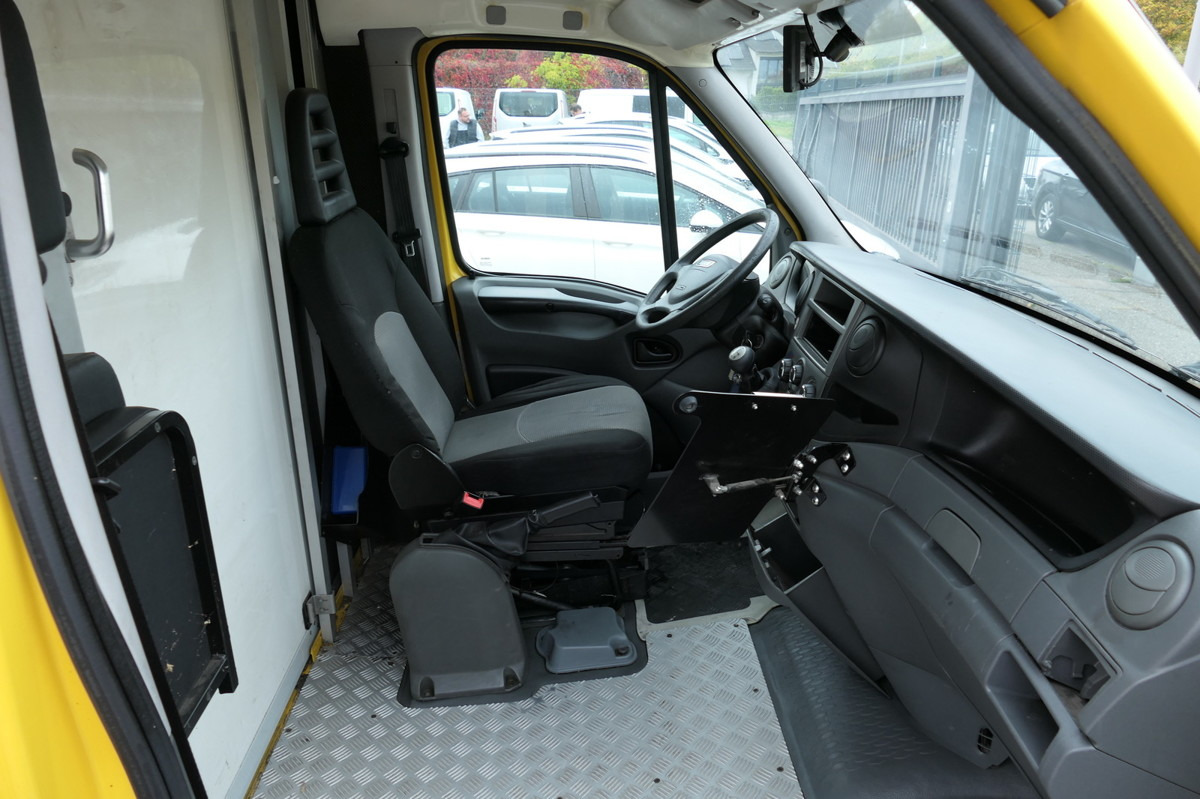 IVECO Daily 35 S11 C30C AUTOMATIK KAMERA Regale LUFT D - Dostavno vozilo sa zatvorenim sandukom: slika 5 IVECO Daily 35 S11 C30C AUTOMATIK KAMERA Regale LUFT D - Dostavno vozilo sa zatvorenim sandukom: slika 5