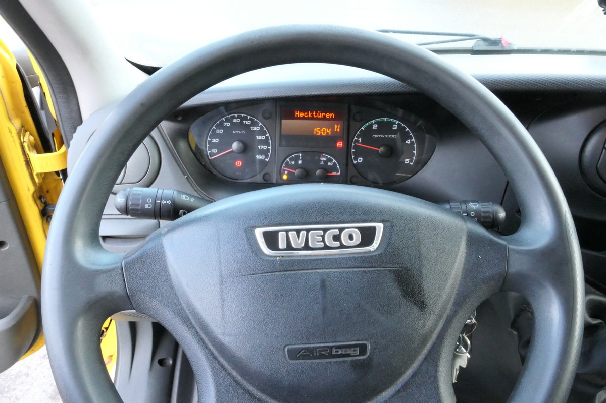 Dostavno vozilo sa zatvorenim sandukom IVECO Daily 35 S11 C30C AUTOMATIK KAMERA Regale LUFT D: slika 10