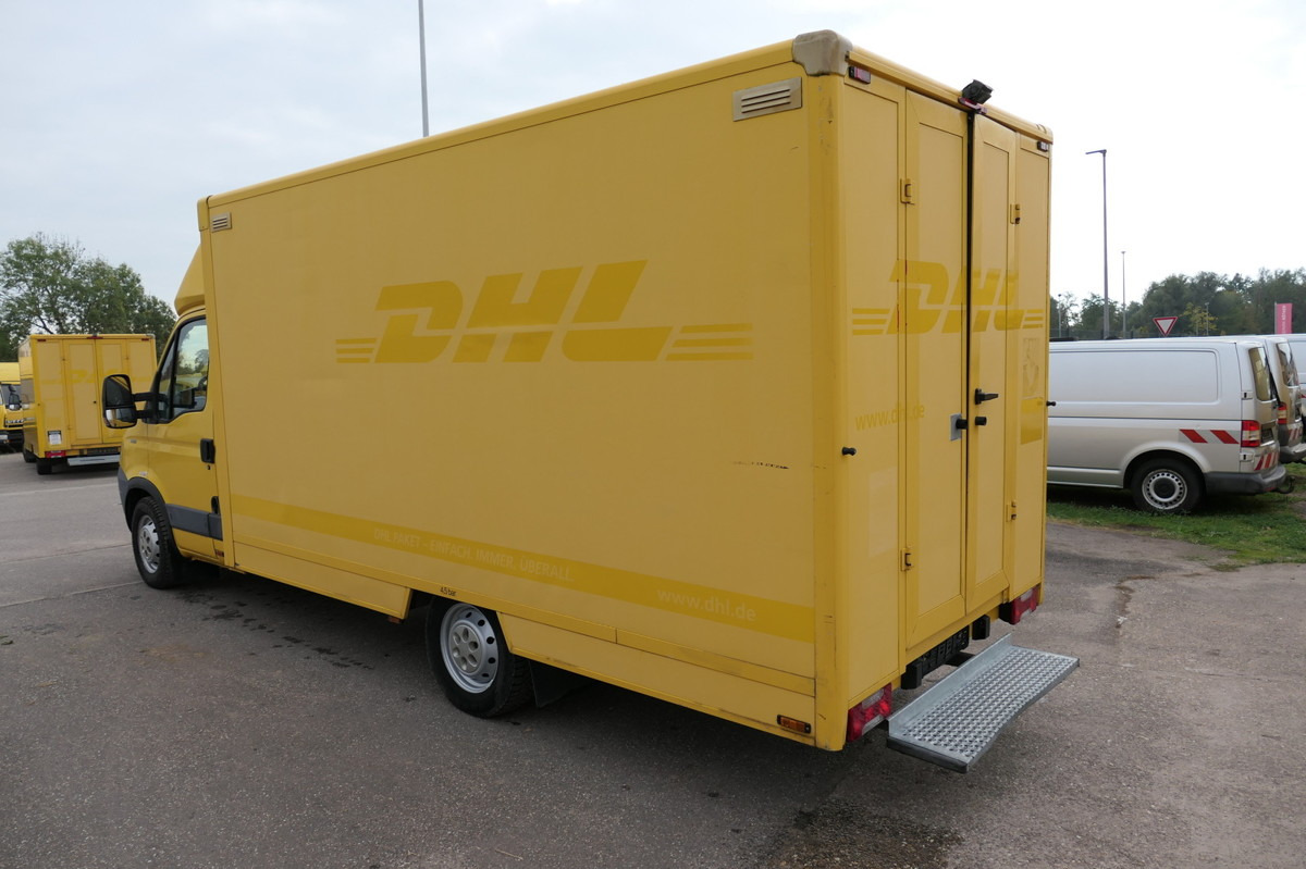 IVECO Daily 35 S11 C30C AUTOMATIK KAMERA Regale LUFT - Dostavno vozilo sa zatvorenim sandukom: slika 4 IVECO Daily 35 S11 C30C AUTOMATIK KAMERA Regale LUFT - Dostavno vozilo sa zatvorenim sandukom: slika 4