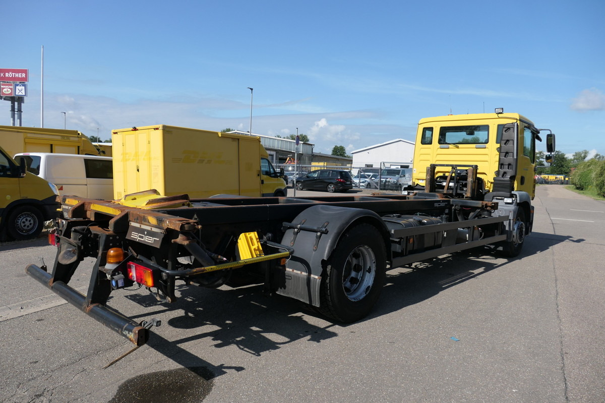 MAN TGM 18.290 Wiesel Umsetzfahrzeug wbh 25 BC 182 - Kamion za prevoz kontejnera/ Kamion sa promenjivim sandukom: slika 3 MAN TGM 18.290 Wiesel Umsetzfahrzeug wbh 25 BC 182 - Kamion za prevoz kontejnera/ Kamion sa promenjivim sandukom: slika 3