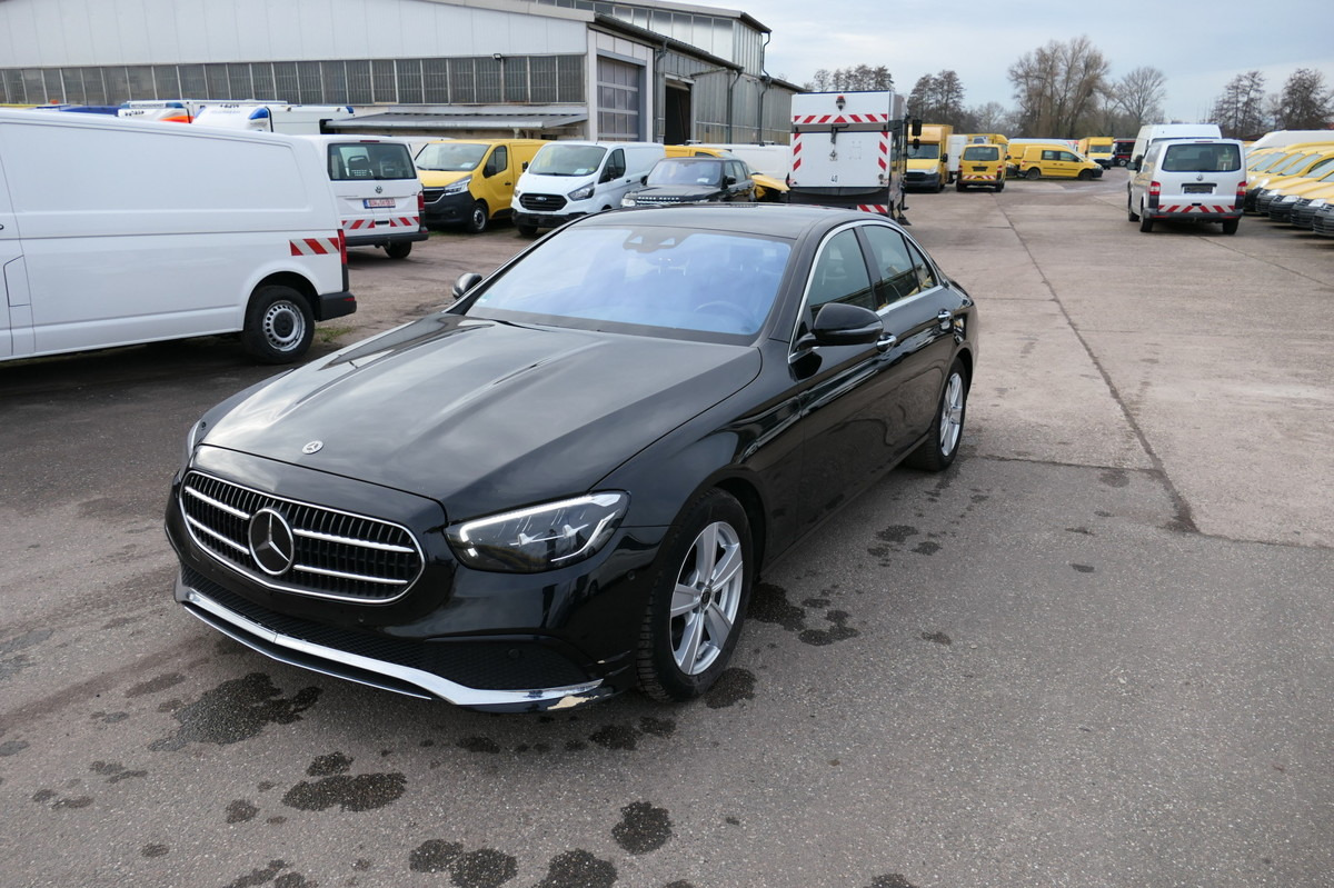 MERCEDES-BENZ E 220 d AVANTGARDE KLIMA - Limuzina: slika 1 MERCEDES-BENZ E 220 d AVANTGARDE KLIMA - Limuzina: slika 1
