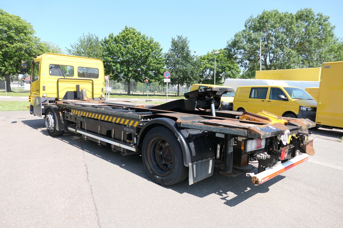 MERCEDES-BENZ KAMAG WBH 25 Wiesel Sattelkupplung Umsetzfahrz. - Kamion za prevoz kontejnera/ Kamion sa promenjivim sandukom: slika 5 MERCEDES-BENZ KAMAG WBH 25 Wiesel Sattelkupplung Umsetzfahrz. - Kamion za prevoz kontejnera/ Kamion sa promenjivim sandukom: slika 5