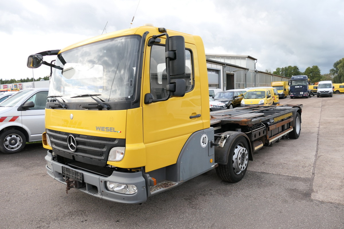 MERCEDES-BENZ KAMAG WBH 25 Wiesel Sattelkupplung Umsetzfahrz. - Kamion za prevoz kontejnera/ Kamion sa promenjivim sandukom: slika 3 MERCEDES-BENZ KAMAG WBH 25 Wiesel Sattelkupplung Umsetzfahrz. - Kamion za prevoz kontejnera/ Kamion sa promenjivim sandukom: slika 3