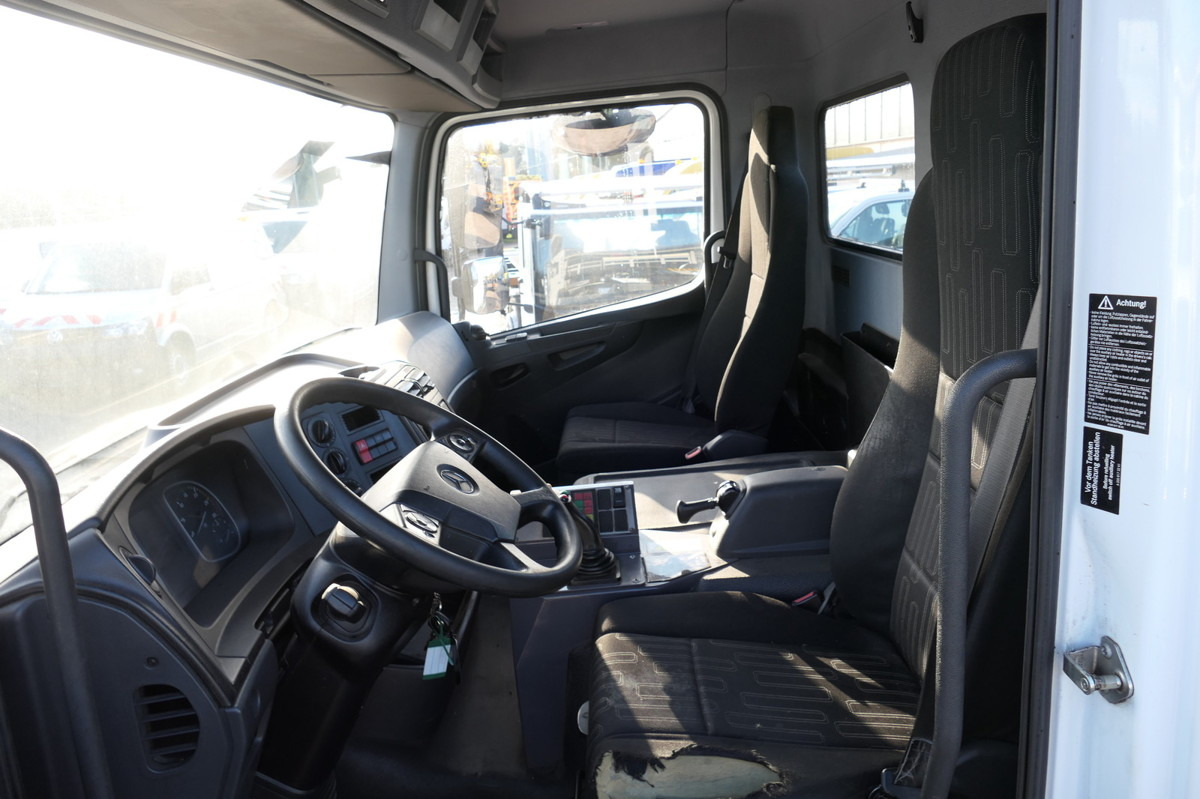 Kamion za prevoz kontejnera/ Kamion sa promenjivim sandukom MERCEDES-BENZ Kamag Wiesel WBH 25 E4-D: slika 10 Kamion za prevoz kontejnera/ Kamion sa promenjivim sandukom MERCEDES-BENZ Kamag Wiesel WBH 25 E4-D: slika 10