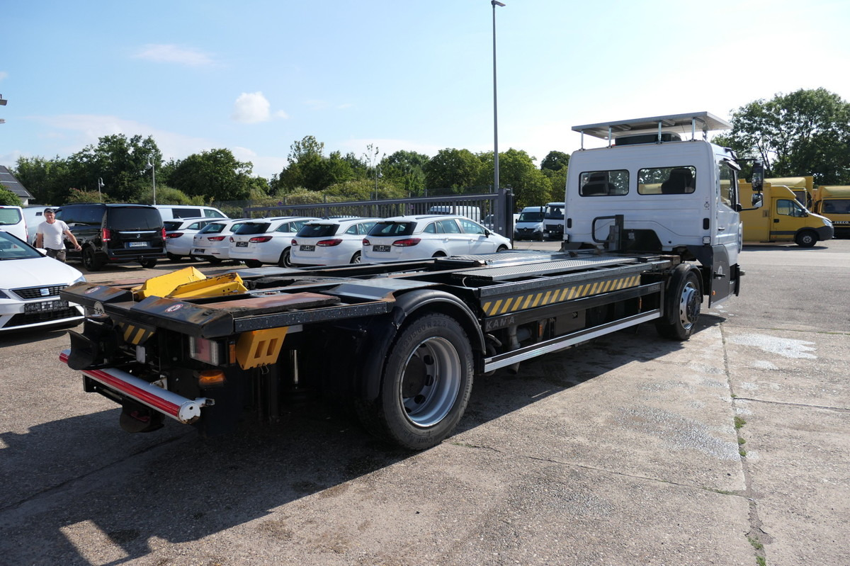 MERCEDES-BENZ Kamag Wiesel WBH 25 Wiesel Umsetzfahrzeug - Kamion za prevoz kontejnera/ Kamion sa promenjivim sandukom: slika 4 MERCEDES-BENZ Kamag Wiesel WBH 25 Wiesel Umsetzfahrzeug - Kamion za prevoz kontejnera/ Kamion sa promenjivim sandukom: slika 4