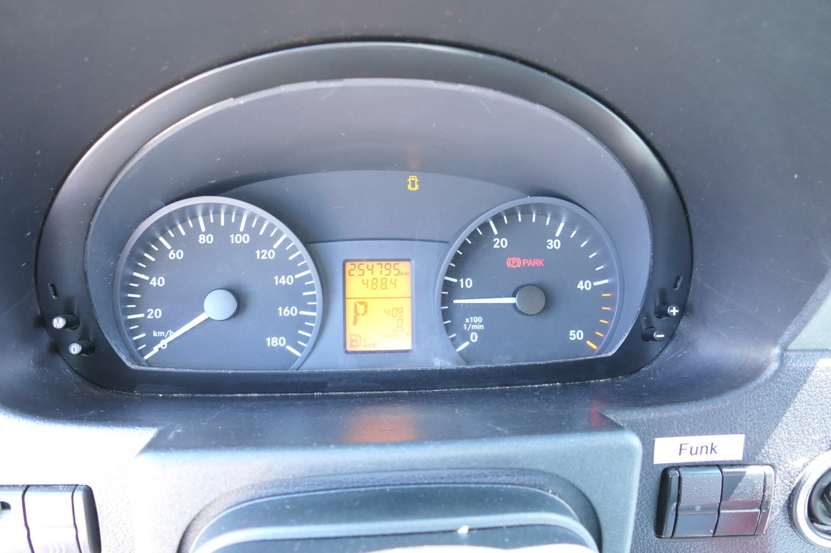 Vozilo hitne pomoći MERCEDES-BENZ Sprinter 519 CDI Klima Krankenwagen Fahrtec Aufb: slika 18