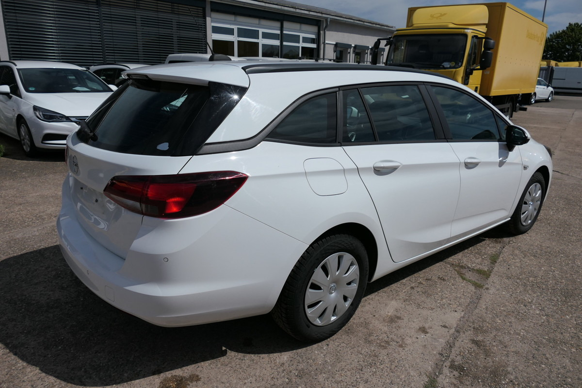 OPEL Astra Sports Tourer 1.5 CDTI KLIMA - Karavan: slika 3 OPEL Astra Sports Tourer 1.5 CDTI KLIMA - Karavan: slika 3