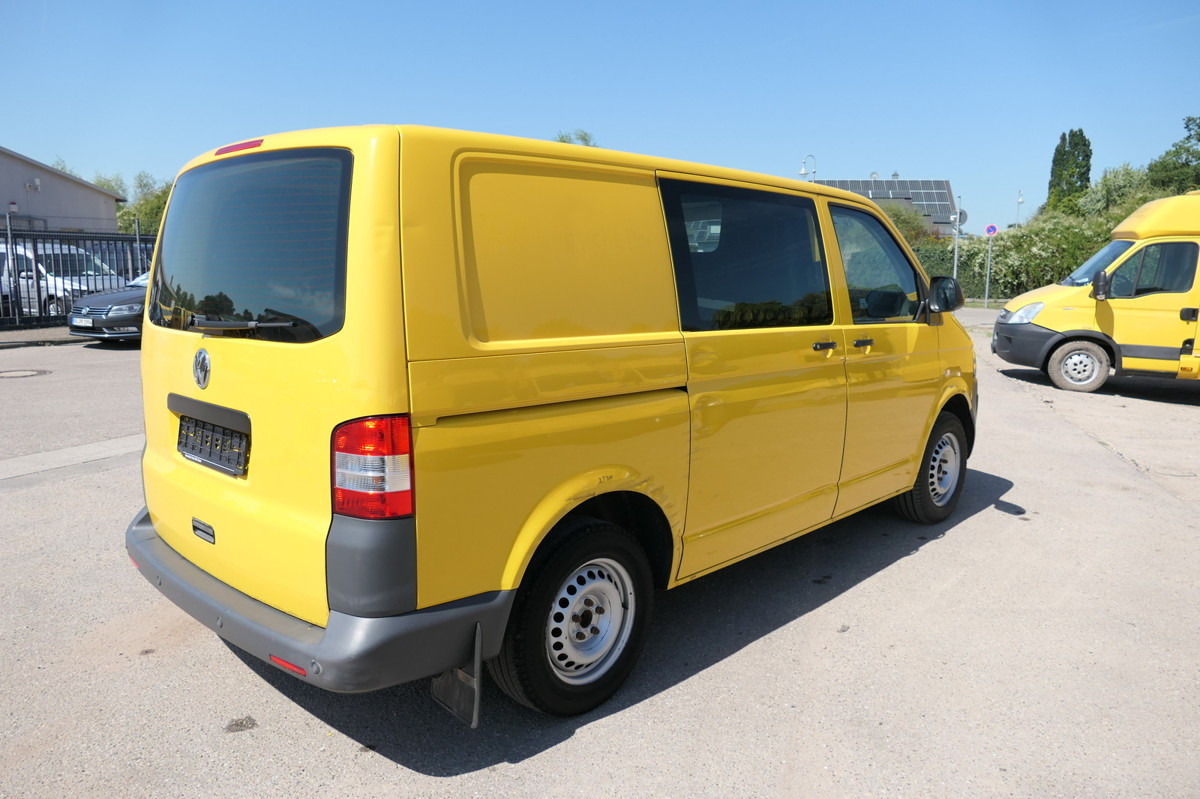 VW T5 Transporter 2.0 TDI PARKTRONIK EURO-5 2xSCHIE - Mali kombi: slika 4 VW T5 Transporter 2.0 TDI PARKTRONIK EURO-5 2xSCHIE - Mali kombi: slika 4