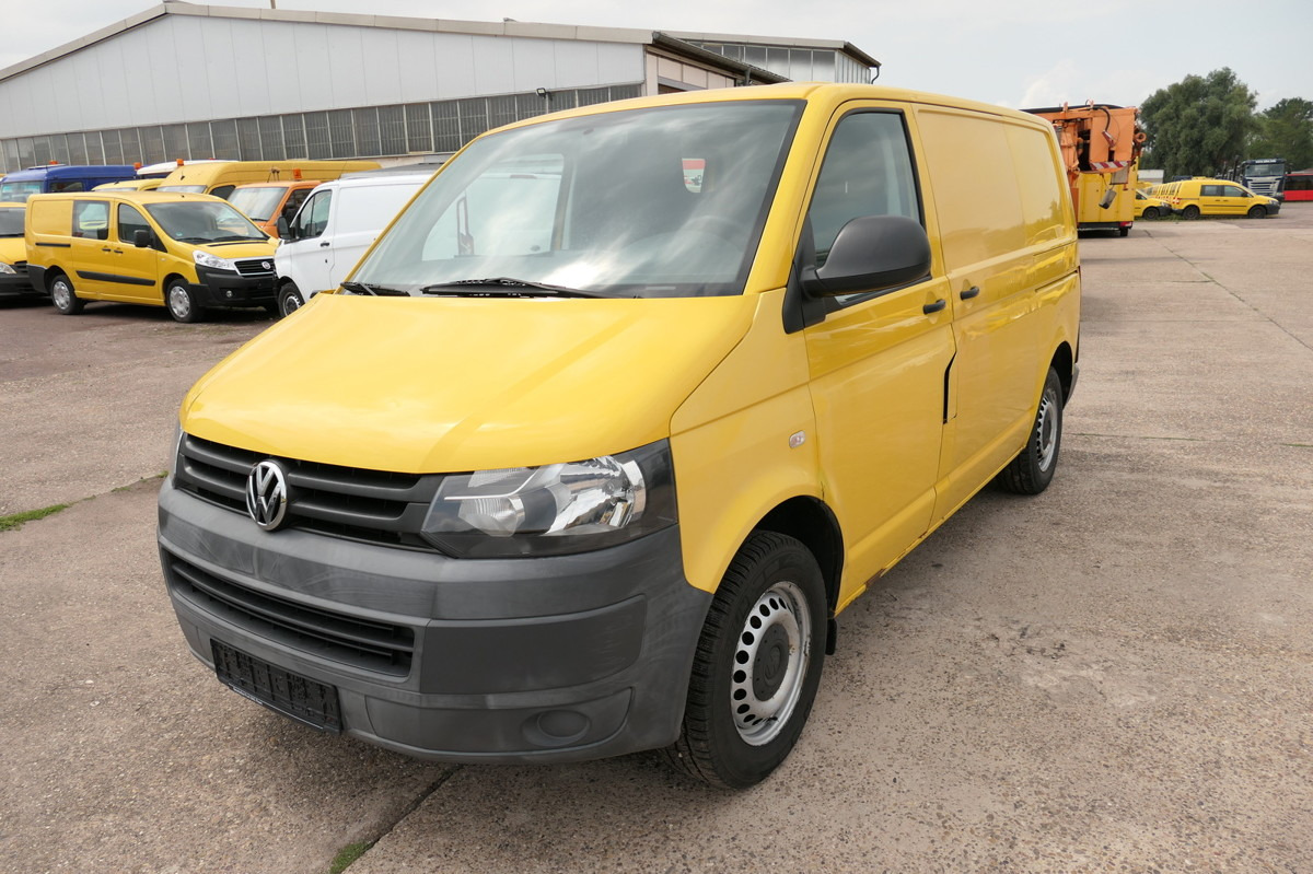 VW T5 Transporter 2.0 TDI PARKTRONIK EURO-5 2xSCHIE - Mali kombi: slika 3 VW T5 Transporter 2.0 TDI PARKTRONIK EURO-5 2xSCHIE - Mali kombi: slika 3