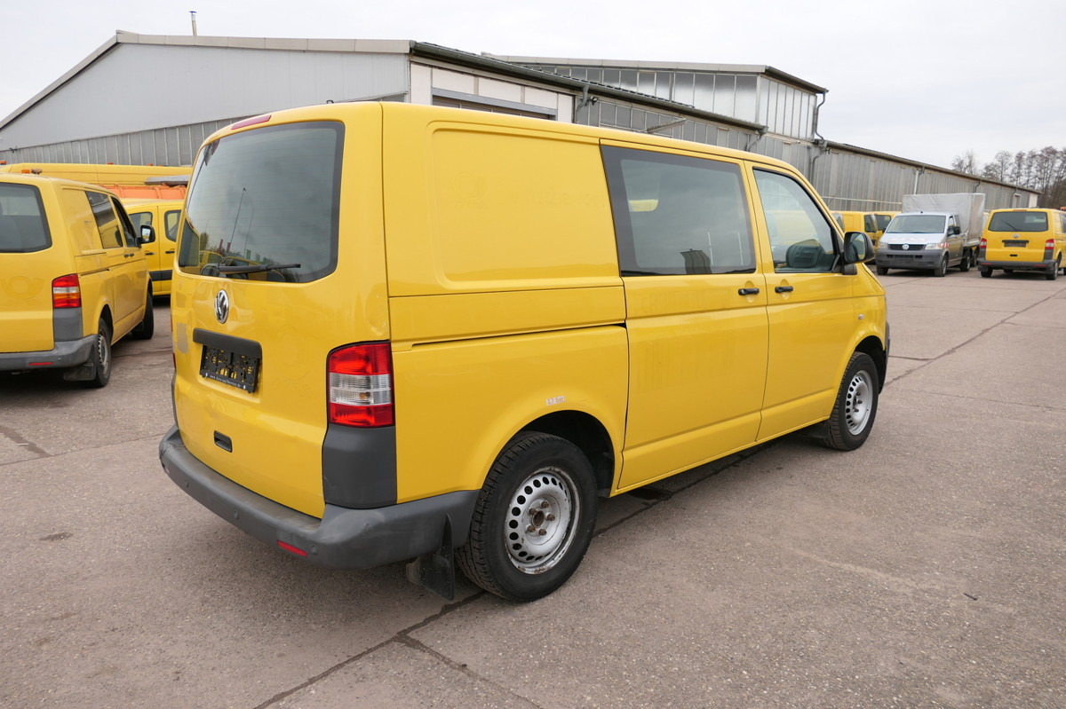 VW T5 Transporter 2.0 TDI PARKTRONIK EURO-5 2xSCHIE - Mali kombi: slika 4 VW T5 Transporter 2.0 TDI PARKTRONIK EURO-5 2xSCHIE - Mali kombi: slika 4