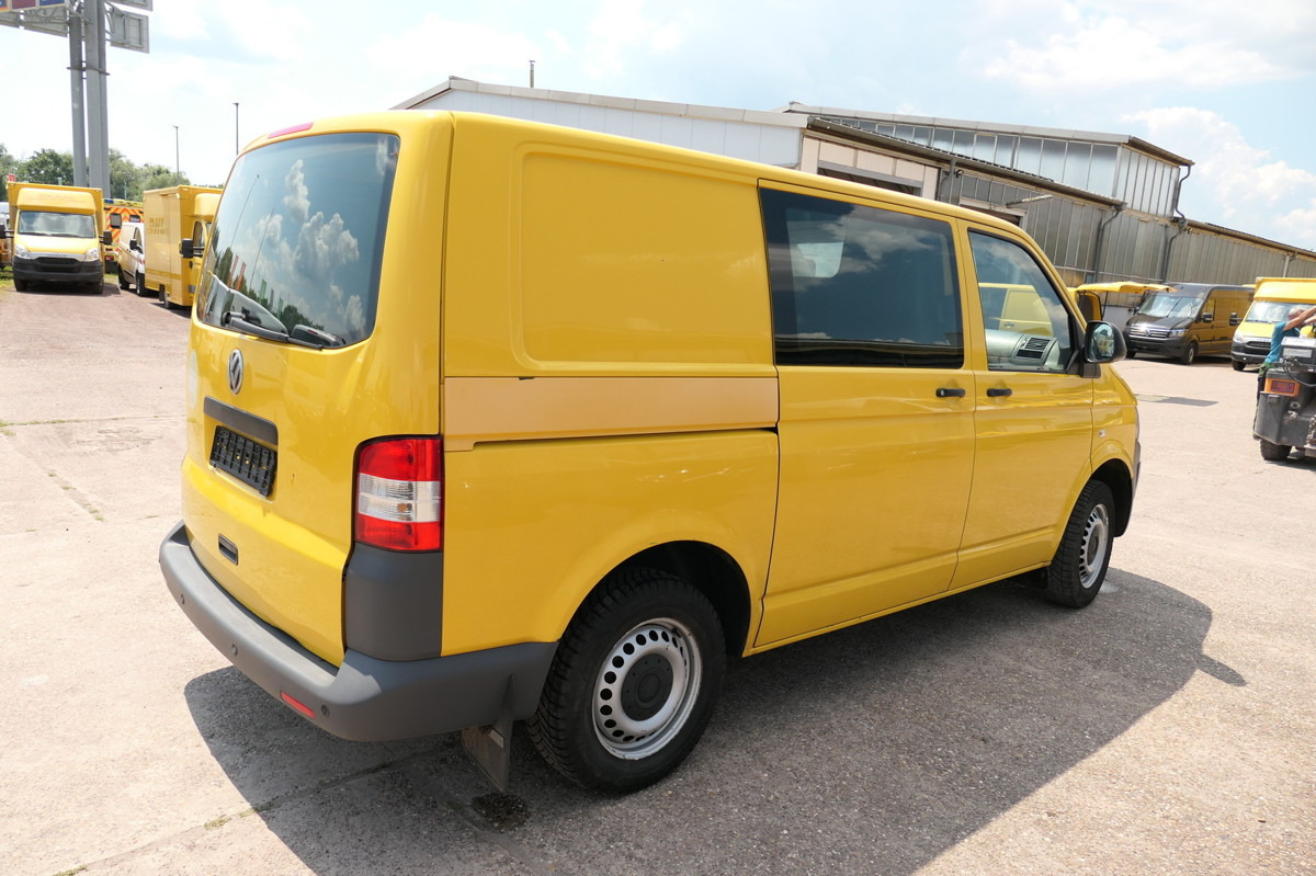 VW T5 Transporter 2.0 TDI PARKTRONIK EURO-5 2xSCHIE - Mali kombi: slika 4 VW T5 Transporter 2.0 TDI PARKTRONIK EURO-5 2xSCHIE - Mali kombi: slika 4