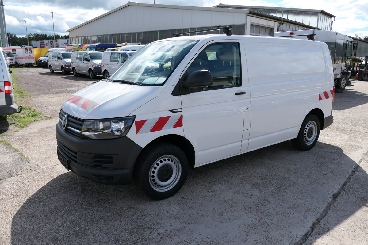 VW T6 Transporter 2.0 TDI 4Motion 3Sitzer KLIMA AHK - Mali kombi: slika 2 VW T6 Transporter 2.0 TDI 4Motion 3Sitzer KLIMA AHK - Mali kombi: slika 2