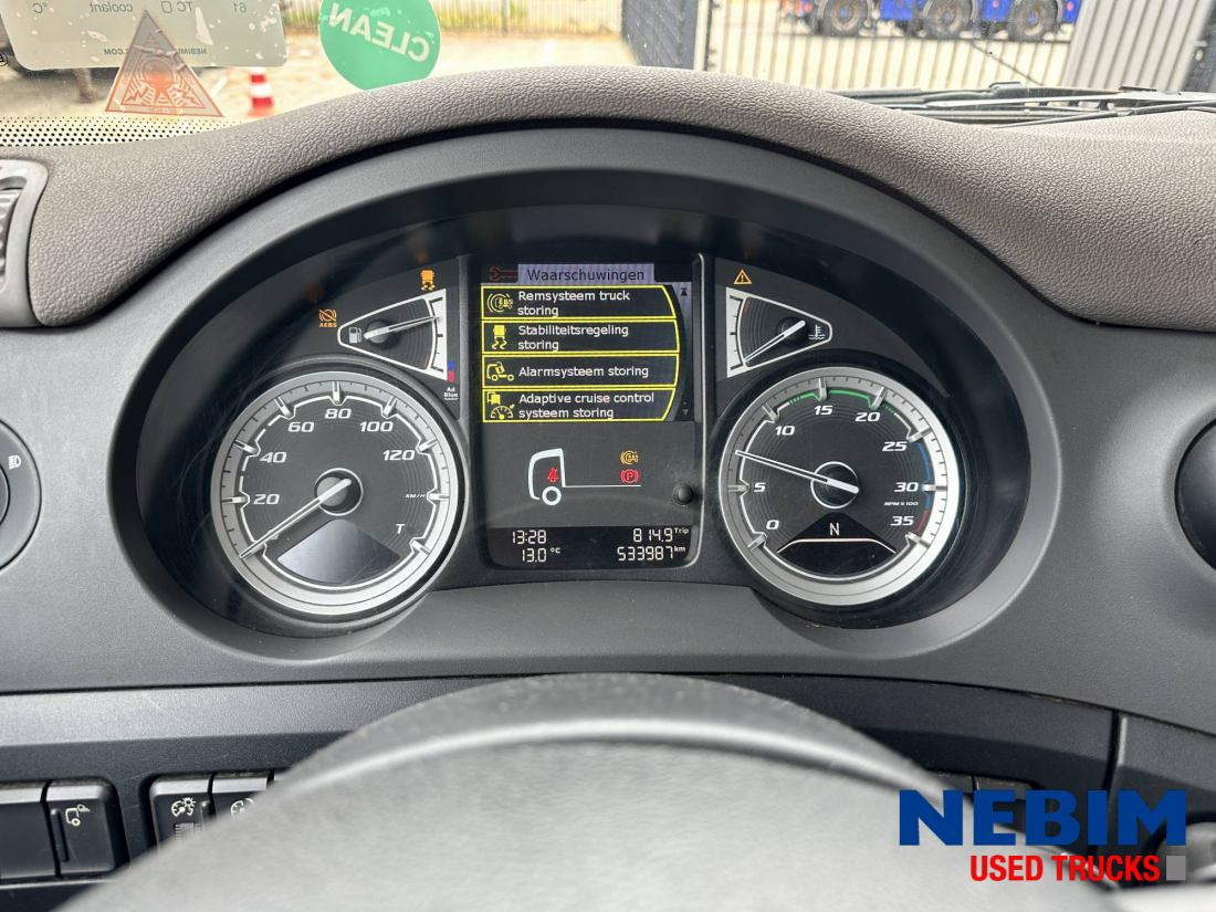 DAF CF 230 4x2 - 19.000 Kg. - Kamion sa zatvorenim sandukom: slika 3 DAF CF 230 4x2 - 19.000 Kg. - Kamion sa zatvorenim sandukom: slika 3