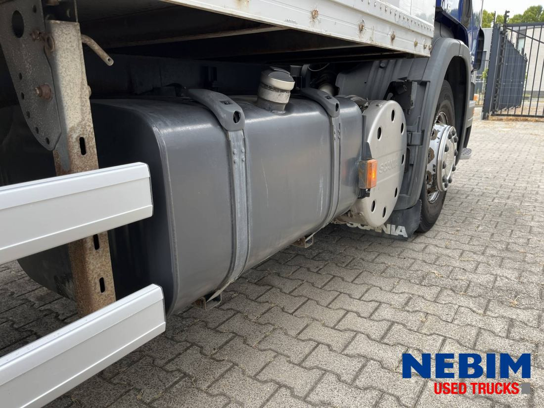 Kamion sa zatvorenim sandukom Scania P270 343.938km - 3 front seats: slika 19