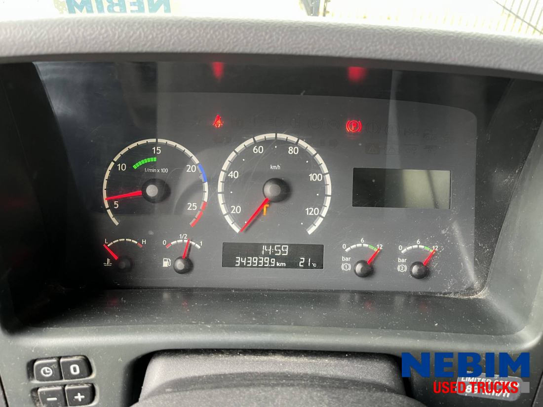 Scania P270 343.938km - 3 front seats - Kamion sa zatvorenim sandukom: slika 5 Scania P270 343.938km - 3 front seats - Kamion sa zatvorenim sandukom: slika 5