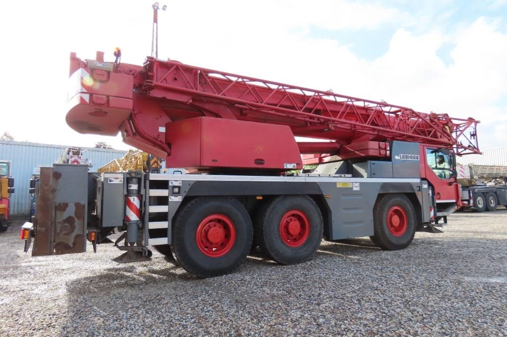 Liebherr LTM 1055-3.2  - Autokran za sve terene: slika 3 Liebherr LTM 1055-3.2  - Autokran za sve terene: slika 3
