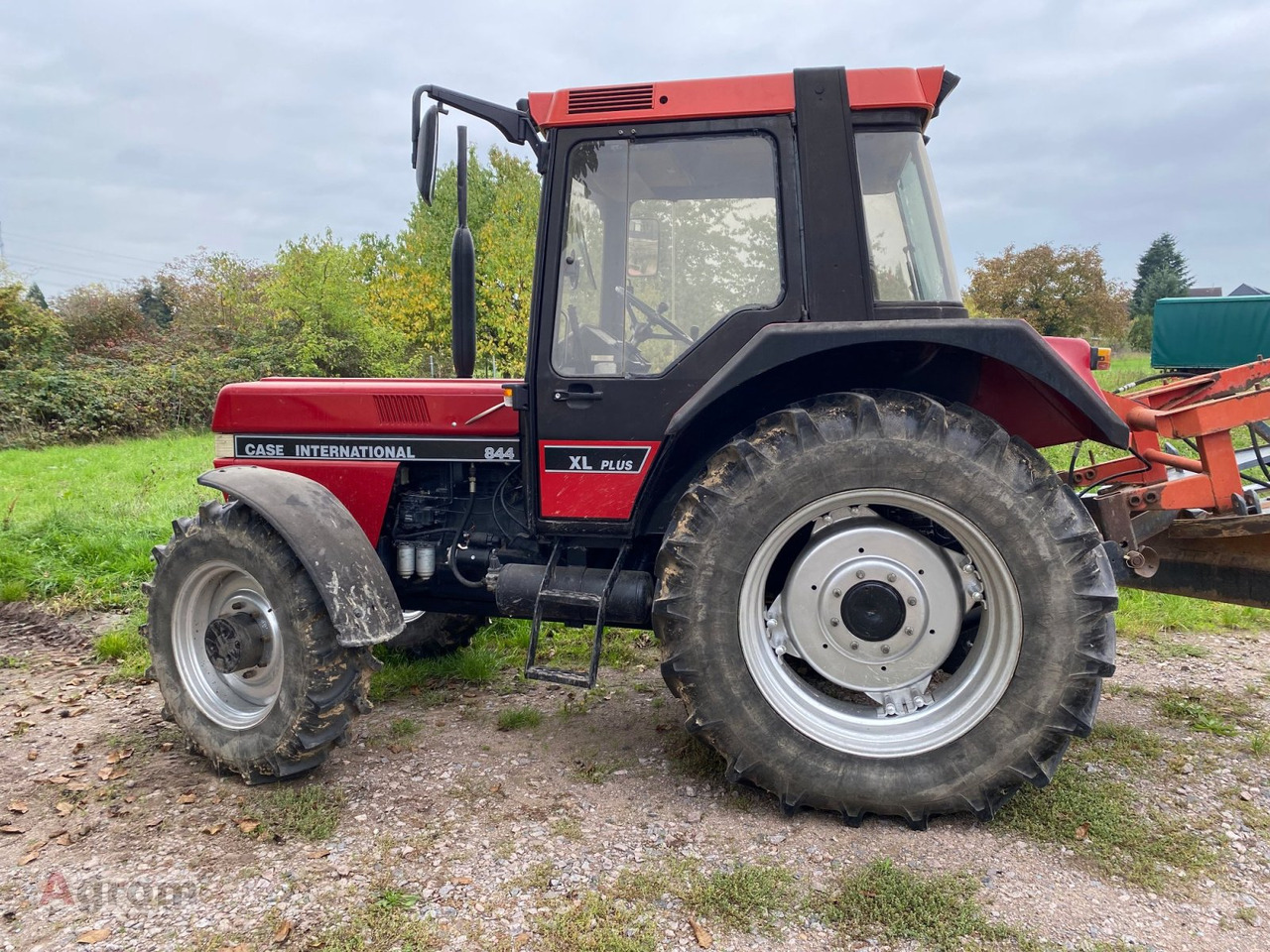 Case IH 844 A - Traktor: slika 2 Case IH 844 A - Traktor: slika 2