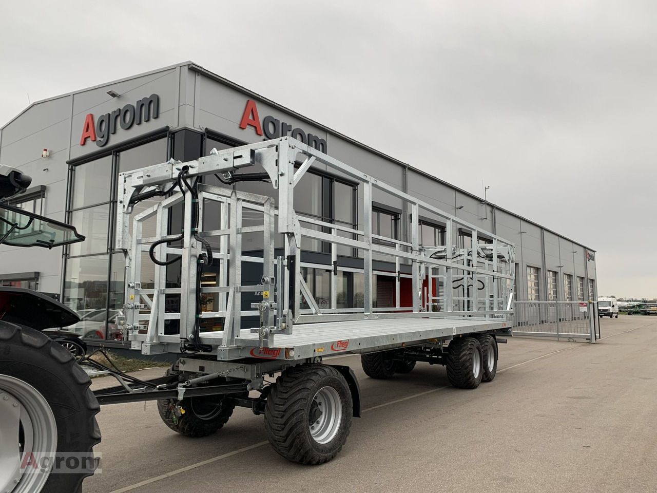 Fliegl DPW 210 BL - Platformska prikolica za farmu: slika 1 Fliegl DPW 210 BL - Platformska prikolica za farmu: slika 1