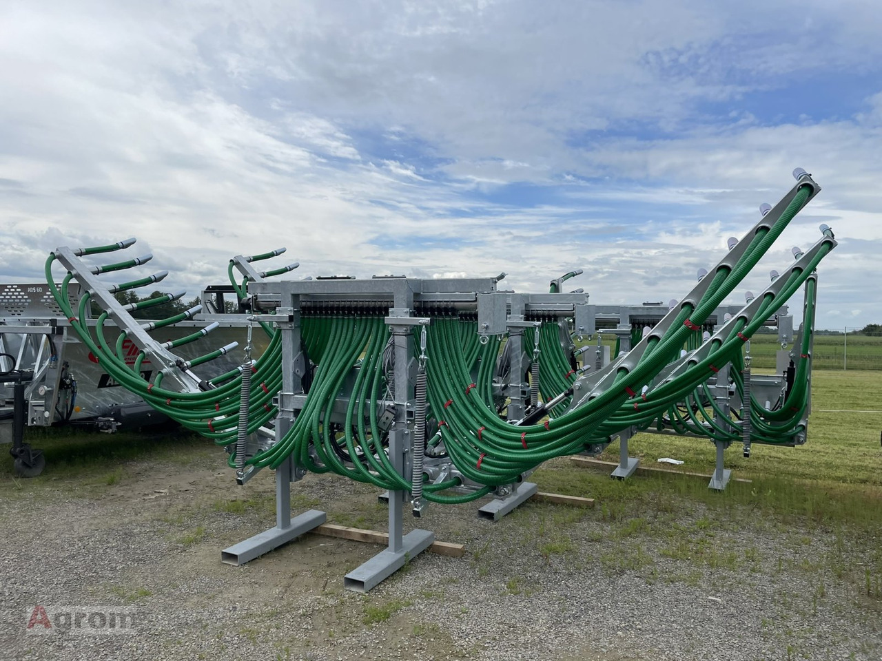 Fliegl Schleppschuhverteiler Compact 7,5 m - Deponator gnojnice: slika 2 Fliegl Schleppschuhverteiler Compact 7,5 m - Deponator gnojnice: slika 2