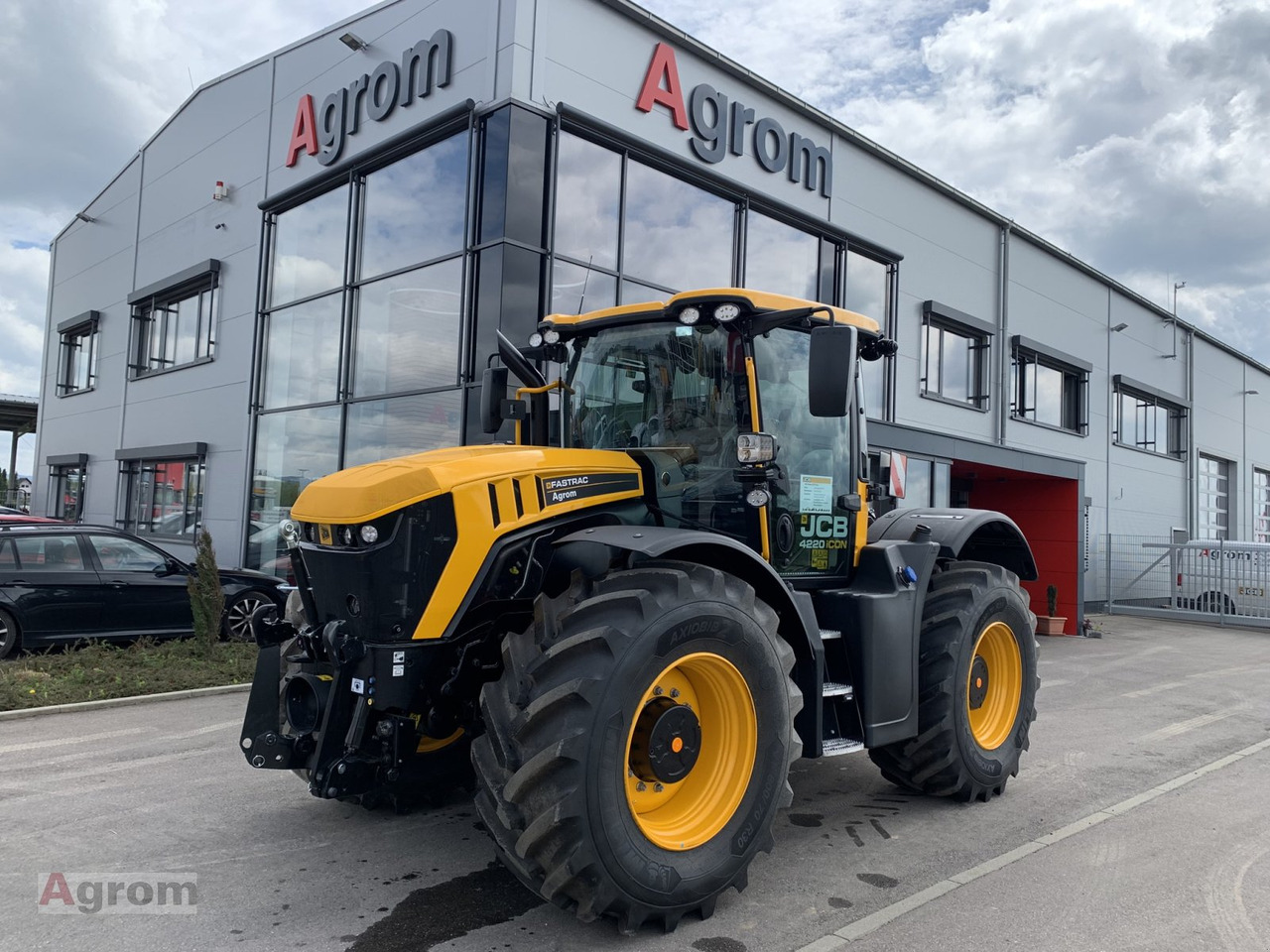 JCB Fastrac 4220 iCON - Traktor: slika 1 JCB Fastrac 4220 iCON - Traktor: slika 1