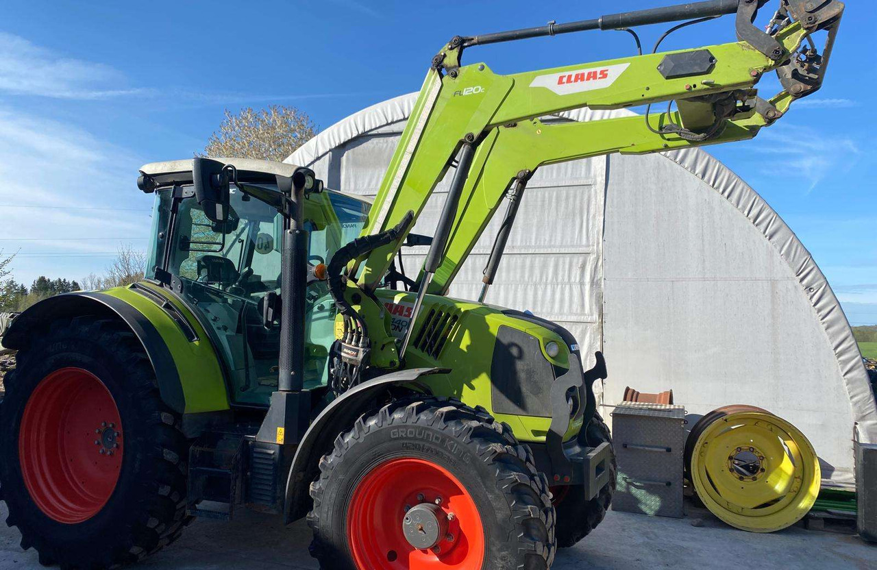 Claas Arion 440 su Claaas front.kr. - Traktor: slika 1 Claas Arion 440 su Claaas front.kr. - Traktor: slika 1