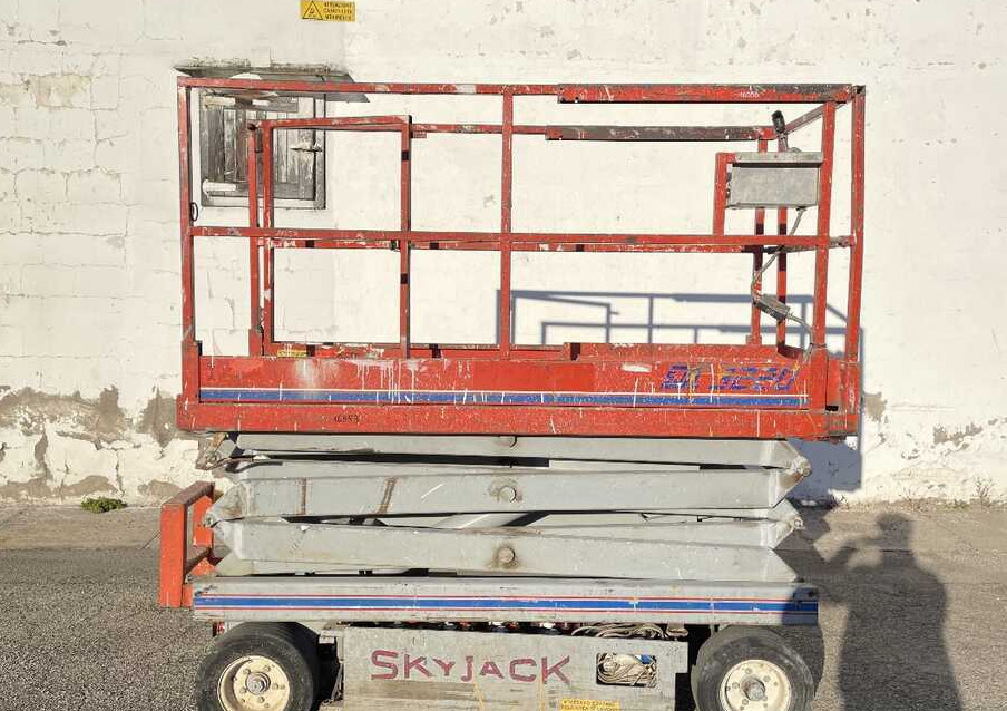 SKYJACK 3220 - Lift u obliku makaza: slika 4 SKYJACK 3220 - Lift u obliku makaza: slika 4