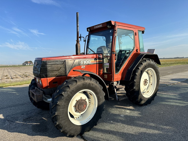 Fiat F100 - Traktor: slika 1 Fiat F100 - Traktor: slika 1