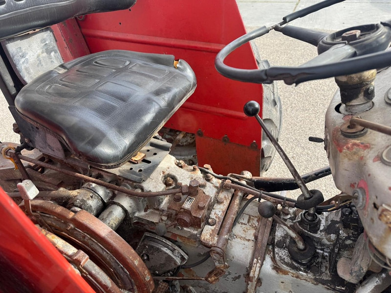 Massey Ferguson 135 - Traktor: slika 5 Massey Ferguson 135 - Traktor: slika 5