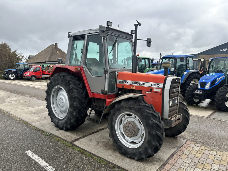 Massey Ferguson 690 - Traktor: slika 3 Massey Ferguson 690 - Traktor: slika 3