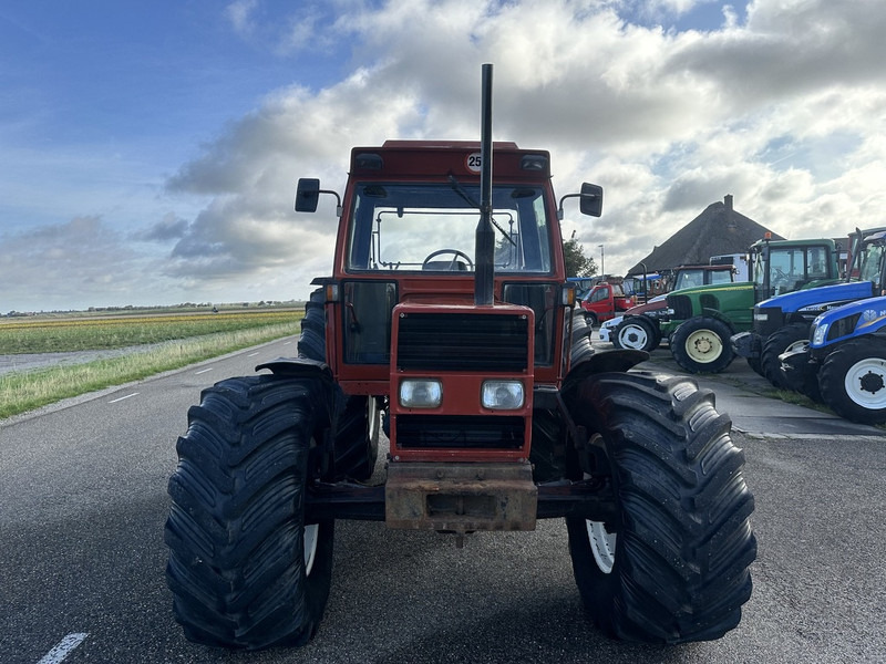 New Holland 100-90 DT - Traktor: slika 3 New Holland 100-90 DT - Traktor: slika 3