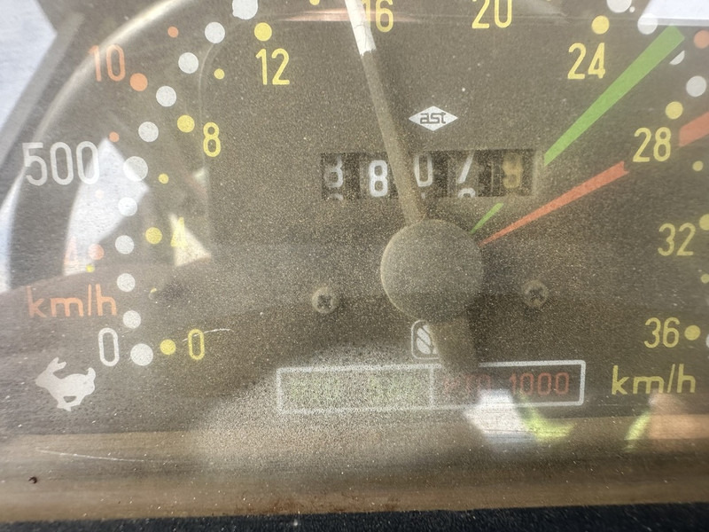 New Holland 110-90 DT - Traktor: slika 5 New Holland 110-90 DT - Traktor: slika 5