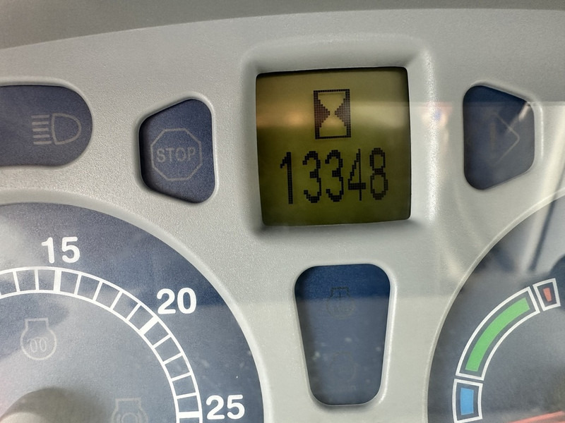 New Holland T7.210 - Traktor: slika 5 New Holland T7.210 - Traktor: slika 5