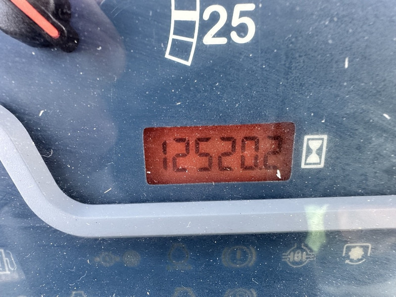 Traktor New Holland TD5.100: slika 8 Traktor New Holland TD5.100: slika 8