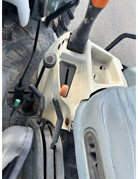 Traktor New Holland TD5.100: slika 10 Traktor New Holland TD5.100: slika 10