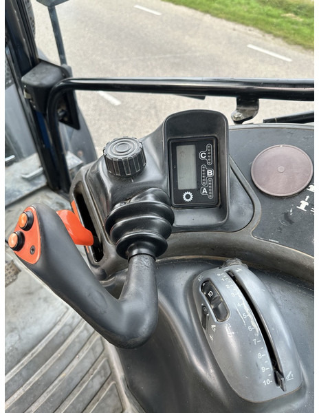 New Holland TM 135 - Traktor: slika 5 New Holland TM 135 - Traktor: slika 5