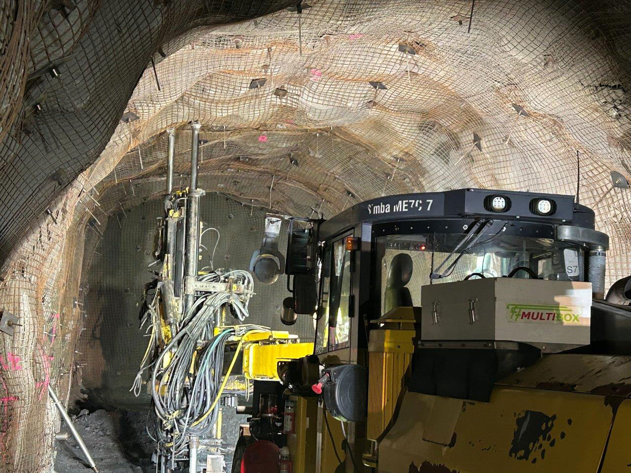 Atlas Copco (Epiroc) Simba ME7C - Mašina za usmereno bušenje: slika 4 Atlas Copco (Epiroc) Simba ME7C - Mašina za usmereno bušenje: slika 4