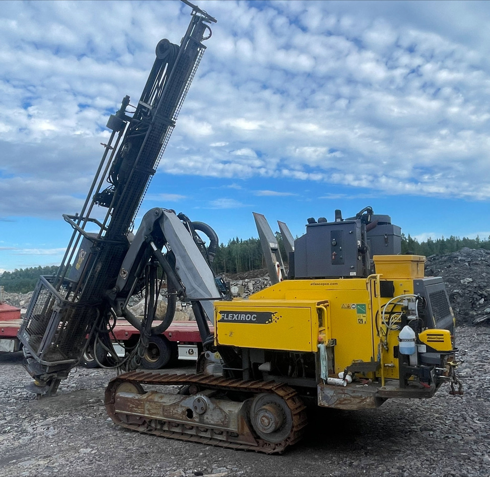 Atlas Copco FlexiROC T30R-01 - Mašina za usmereno bušenje: slika 2 Atlas Copco FlexiROC T30R-01 - Mašina za usmereno bušenje: slika 2