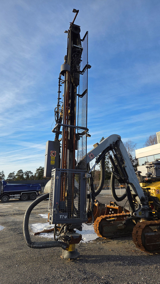 Atlas Copco FlexiROC T30R-01 - Mašina za usmereno bušenje: slika 5 Atlas Copco FlexiROC T30R-01 - Mašina za usmereno bušenje: slika 5