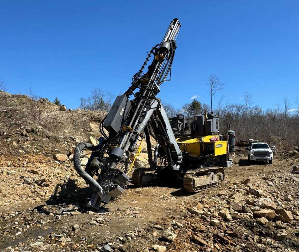 Atlas Copco FlexiROC T30R - Veliki kamon za bušenje: slika 1 Atlas Copco FlexiROC T30R - Veliki kamon za bušenje: slika 1
