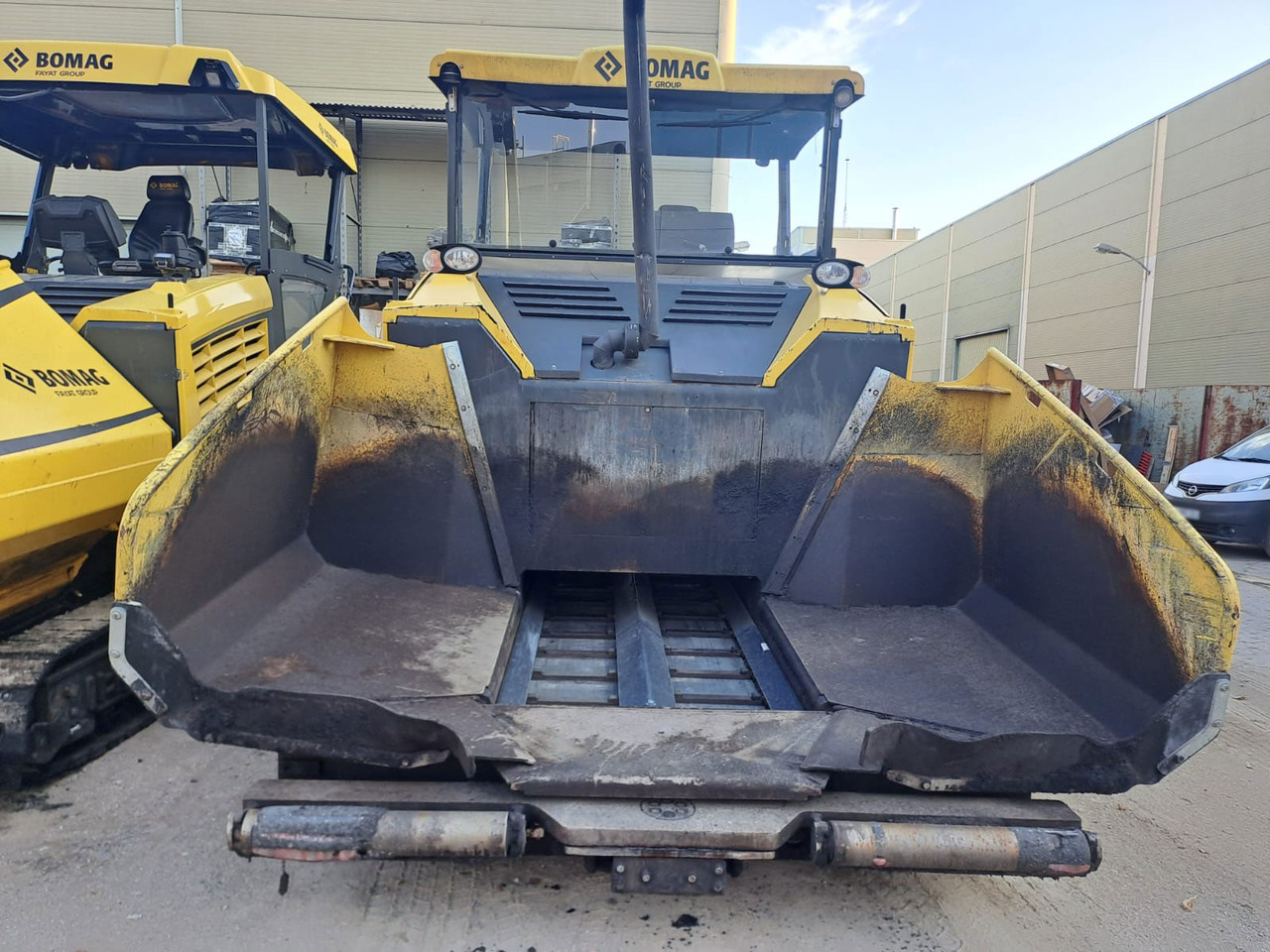 Bomag BF600 P-2 - Asfaltni finišer: slika 4 Bomag BF600 P-2 - Asfaltni finišer: slika 4