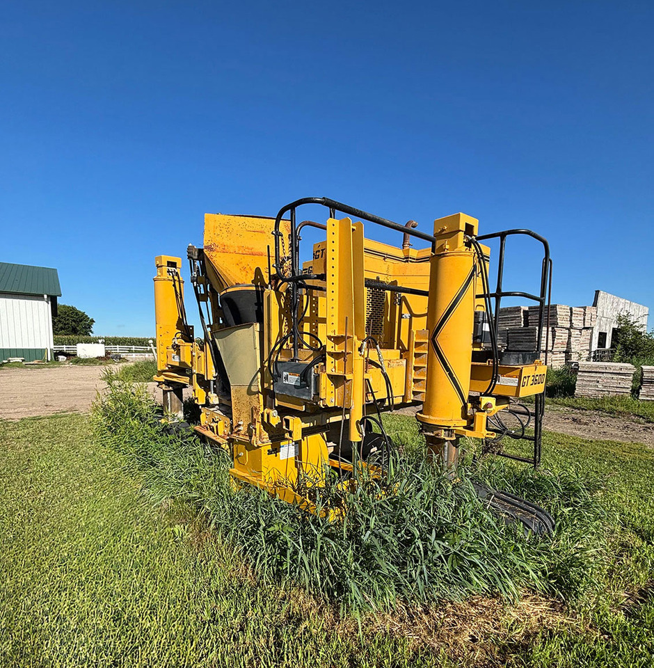 Gomaco GT-3600 - Asfaltni finišer: slika 1 Gomaco GT-3600 - Asfaltni finišer: slika 1