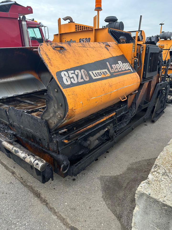 Leeboy 8520 - Asfaltni finišer: slika 4 Leeboy 8520 - Asfaltni finišer: slika 4