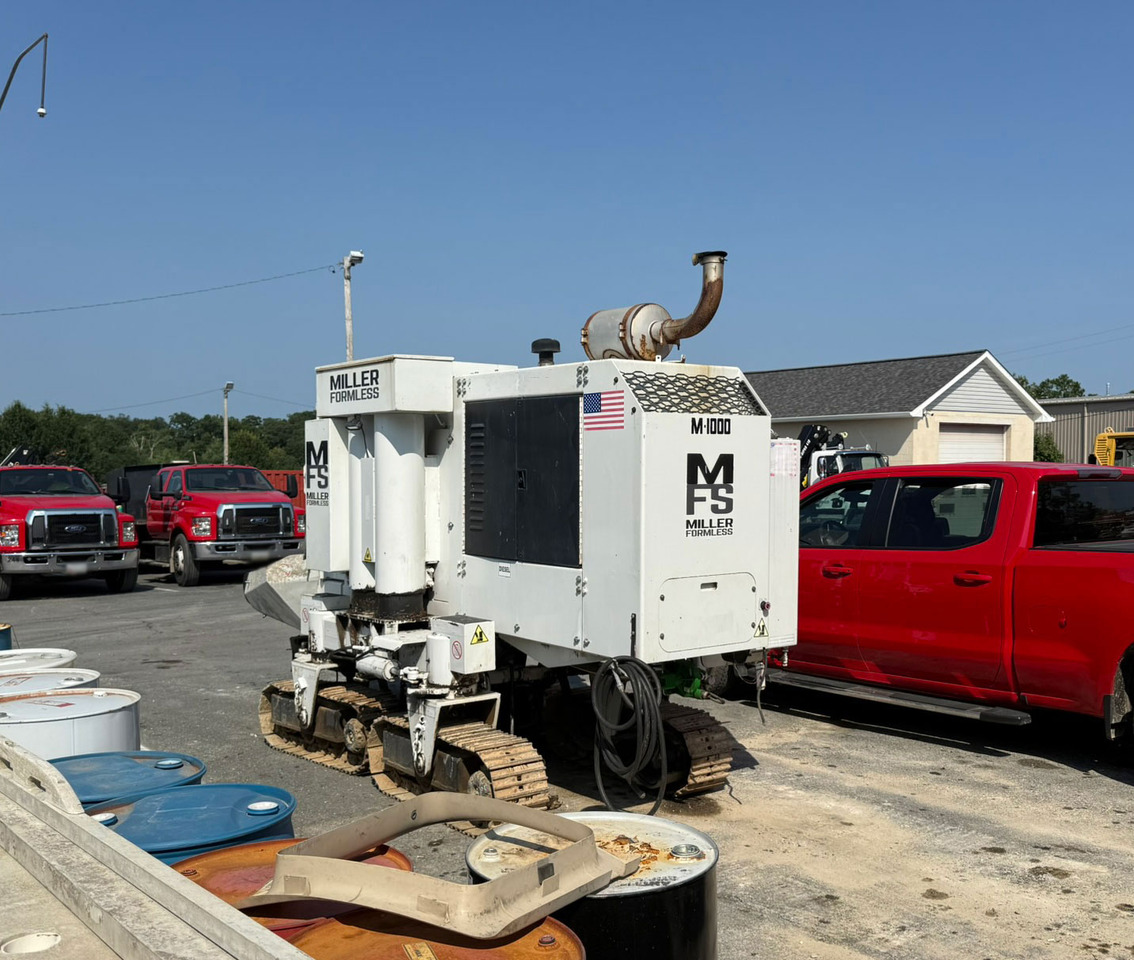 Miller Formless M-1000 - Asfaltni finišer: slika 2 Miller Formless M-1000 - Asfaltni finišer: slika 2