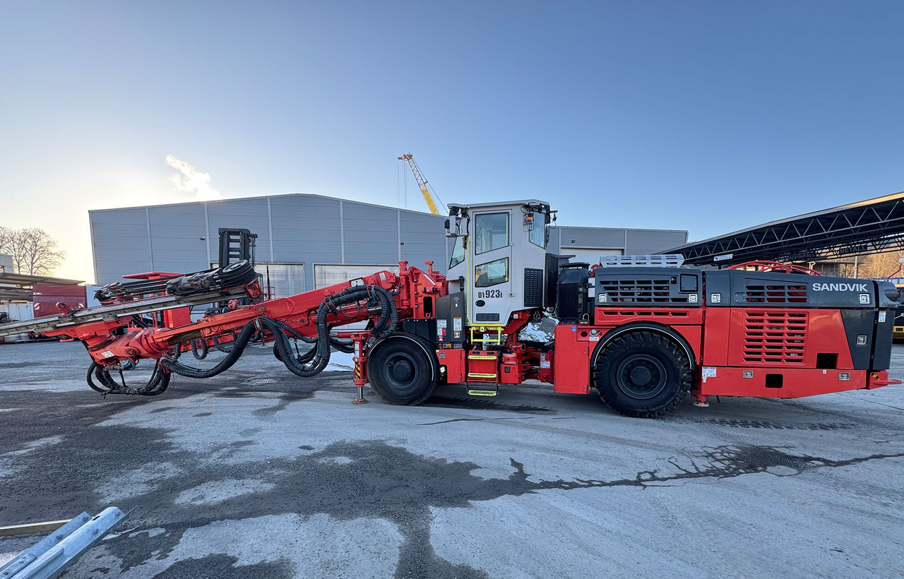 Sandvik DT923I - Mašina za usmereno bušenje: slika 4 Sandvik DT923I - Mašina za usmereno bušenje: slika 4