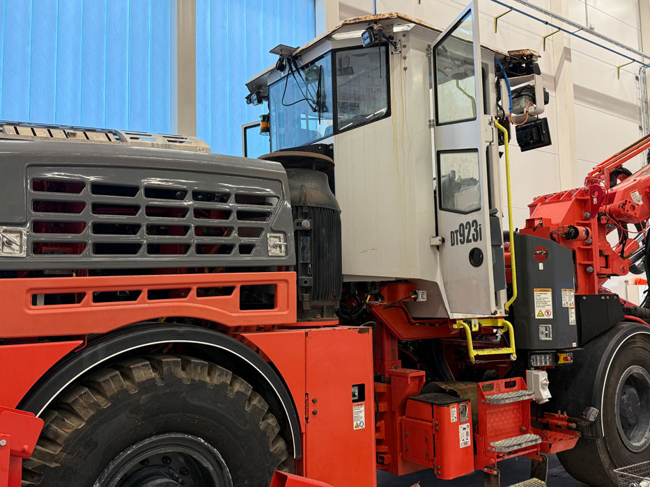 Sandvik DT923I - Mašina za usmereno bušenje: slika 2 Sandvik DT923I - Mašina za usmereno bušenje: slika 2