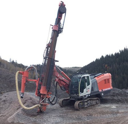 Sandvik Leopard Di450 - Veliki kamon za bušenje: slika 1 Sandvik Leopard Di450 - Veliki kamon za bušenje: slika 1