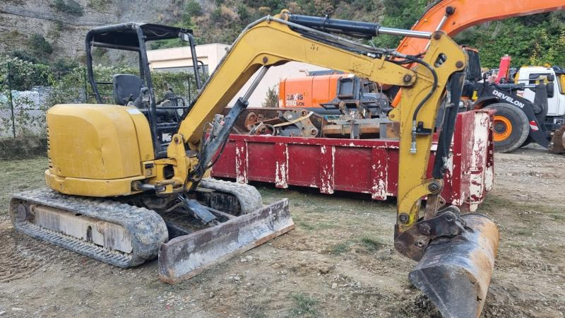 CATERPILLAR 305ECR - Mini bager: slika 2 CATERPILLAR 305ECR - Mini bager: slika 2