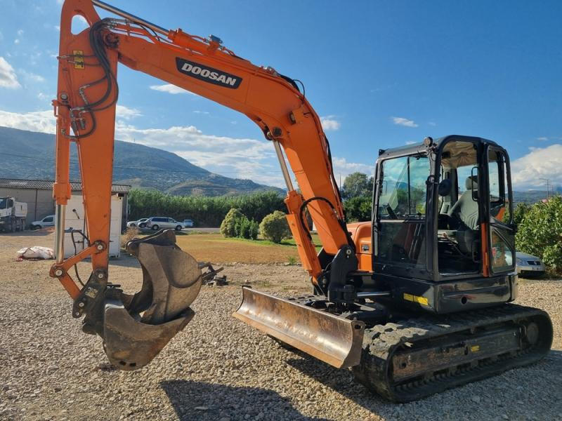 Doosan DX85 - Mini bager: slika 3 Doosan DX85 - Mini bager: slika 3