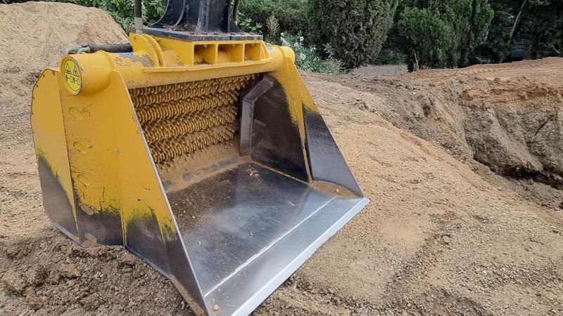 GODET CRIBLEUR A ETOILES PPIUR PELLE DE 20/25T GYRUS STAR - Kašika za sortiranje za Građevinska mašina: slika 1 GODET CRIBLEUR A ETOILES PPIUR PELLE DE 20/25T GYRUS STAR - Kašika za sortiranje za Građevinska mašina: slika 1